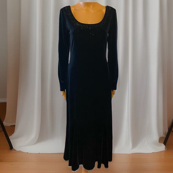 J.R. Nites by Caliendo Black Velvet Sequins Dress 10 FullLength Witch Vamp Goth - Picture 1 of 13